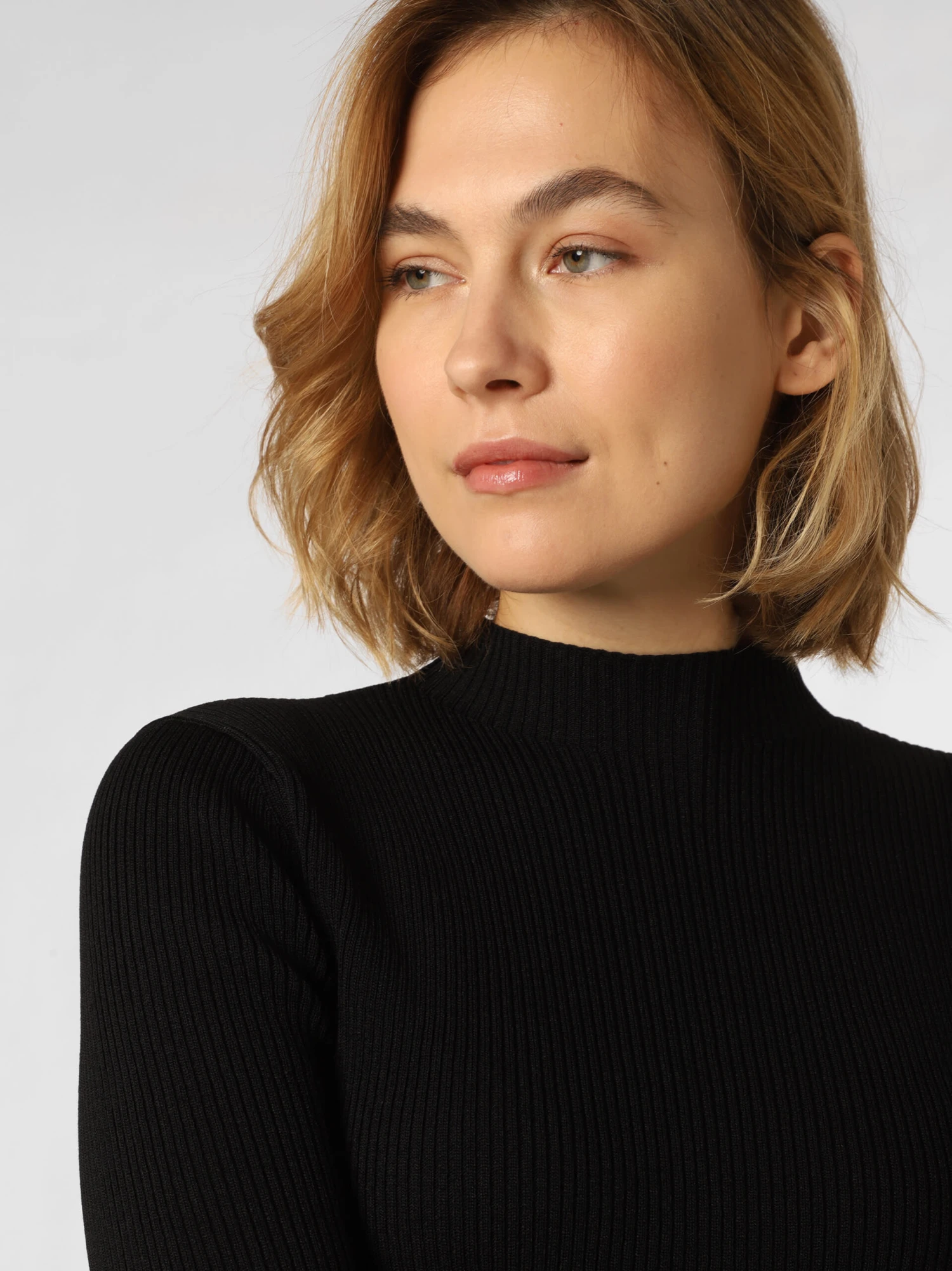 Calvin Klein Kleid In Schwarz 5 Calvin Klein Kleid In Schwarz – Bild 3