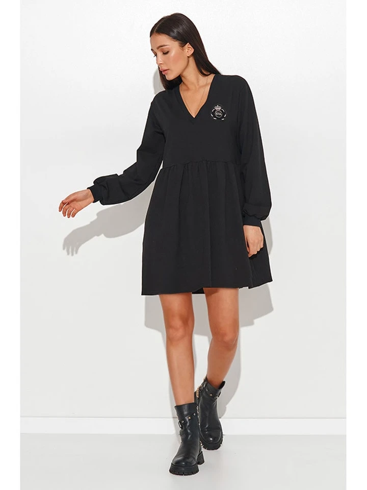 Kleid In Schwarz 5 Kleid In Schwarz – Bild 3