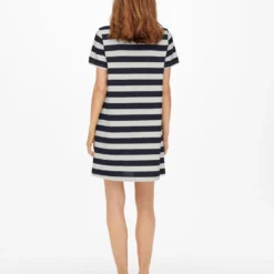 ONLY Kleid "May" In Weiß/ Dunkelblau 7 ONLY Kleid "May" In Weiß/ Dunkelblau -Angebote Zart Stil Store only kleid may in weiss dunkelblau 2