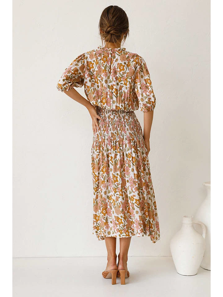 Kleid In Hellbraun/ Weiß 4 Kleid In Hellbraun/ Weiß – Bild 2