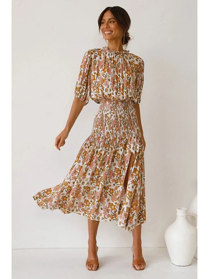 Kleid In Hellbraun/ Weiß 3 Kleid In Hellbraun/ Weiß