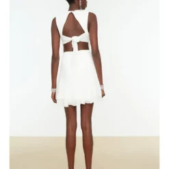 Trendyol Kleid In Creme -Angebote Zart Stil Store trendyol kleid in creme 2